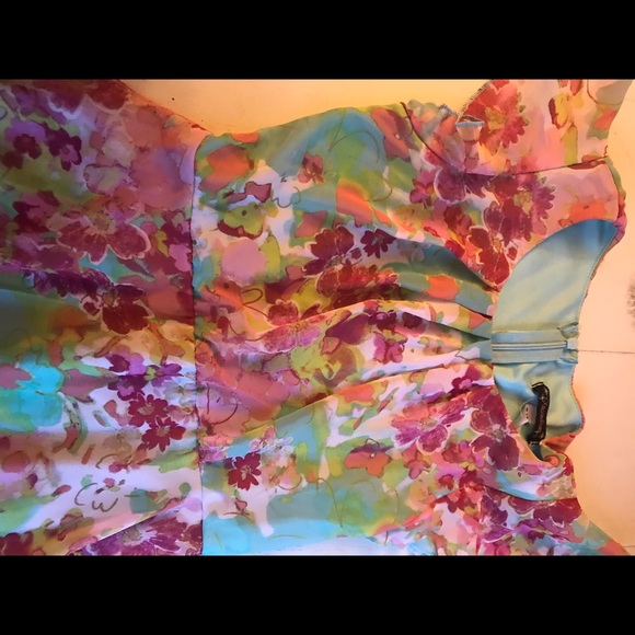 Super cute floral pink dress - Picture 4 of 7